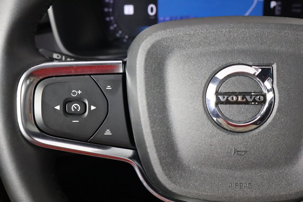 Used 2023 Volvo C40 P8 Recharge Ultimate AWD/4WD image 8