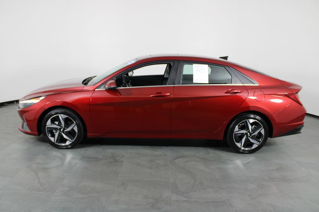 Used 2023 Hyundai Elantra Limited FWD image 13