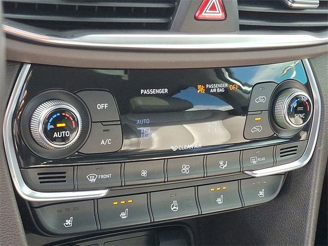 Used 2020 Hyundai Santa Fe Limited image 12