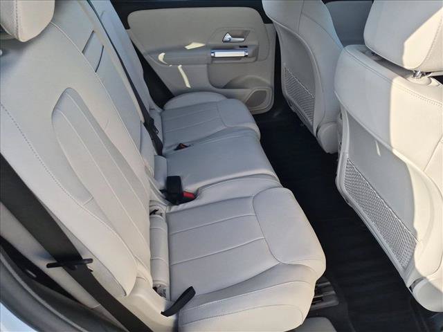 Used 2025 Mercedes-Benz GLB 250 image 19