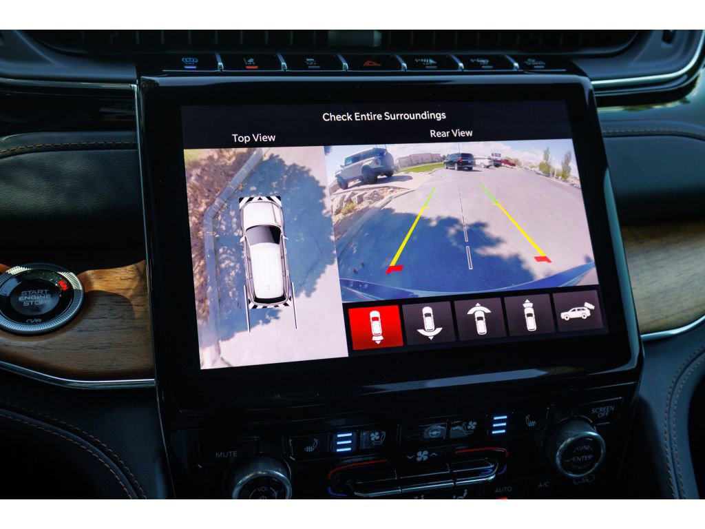 Used 2024 Jeep Grand Cherokee Summit AWD/4WD image 24