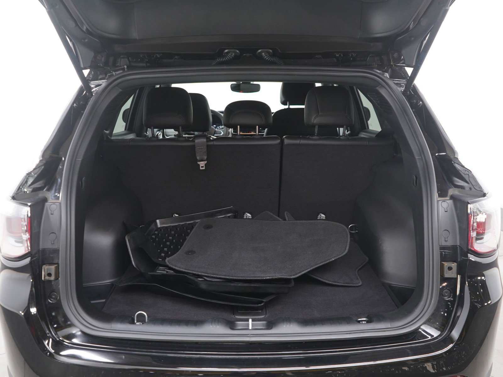 Used 2024 Jeep Compass Limited image 16