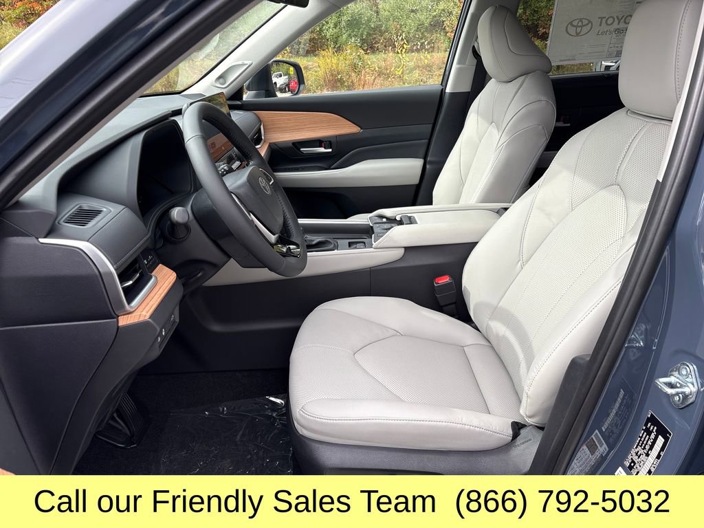 New 2026 Toyota Grand Highlander Limited image 11