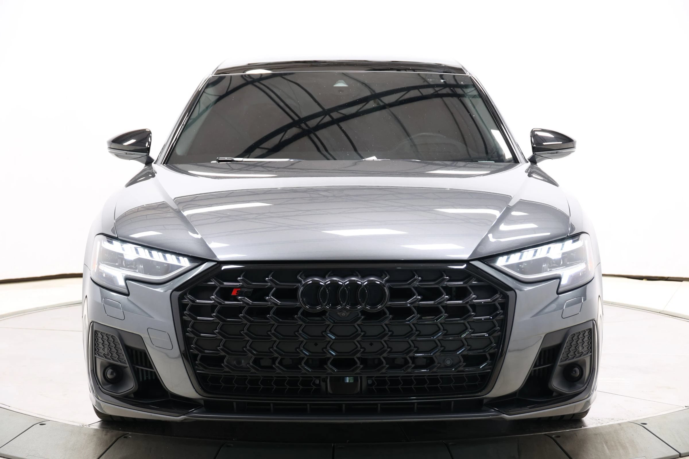 Used 2023 Audi S8 w/ S8 Comfort Plus Package AWD/4WD image 98