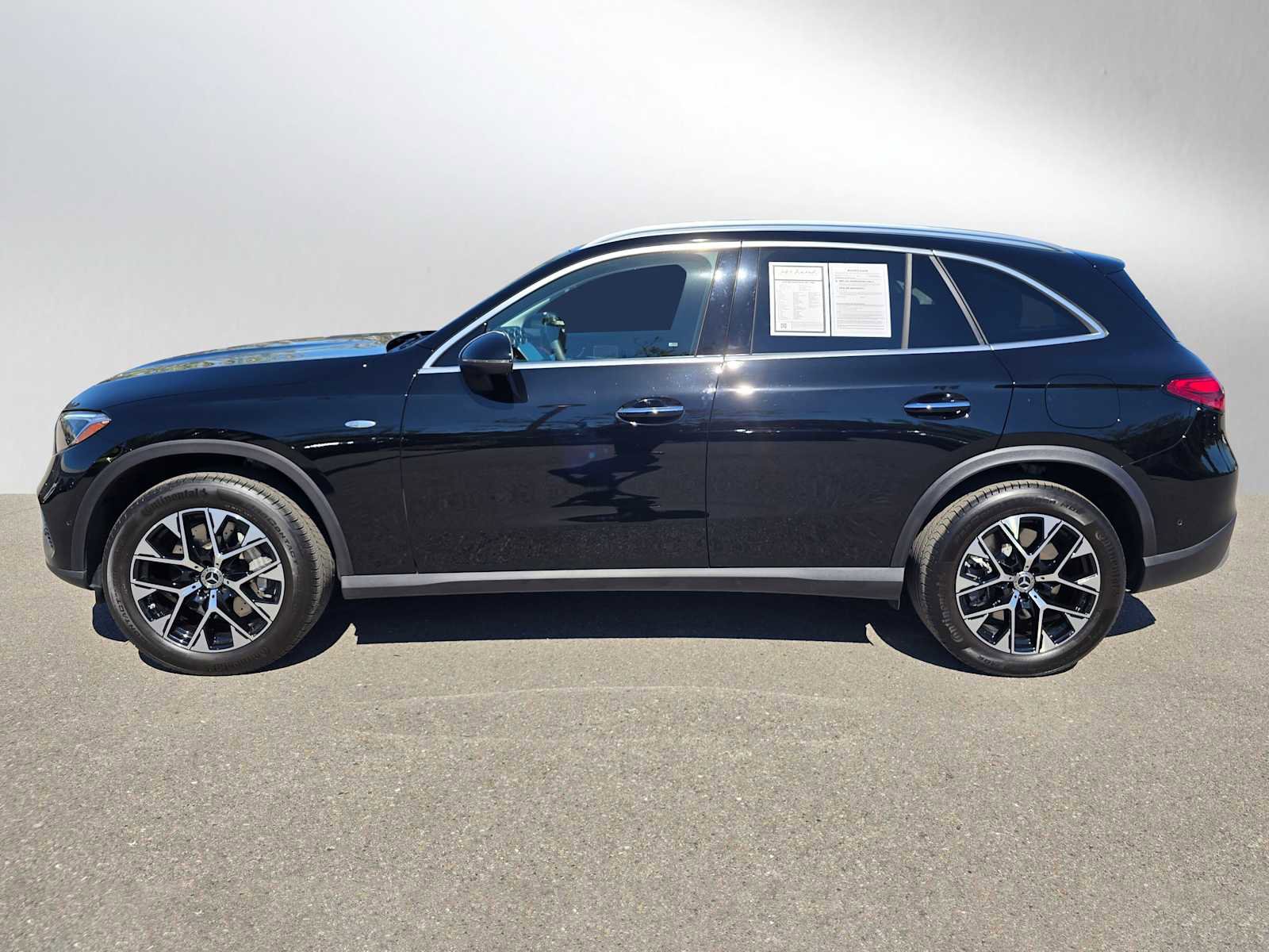 Used 2025 Mercedes-Benz GLC 350e 4MATIC image 6