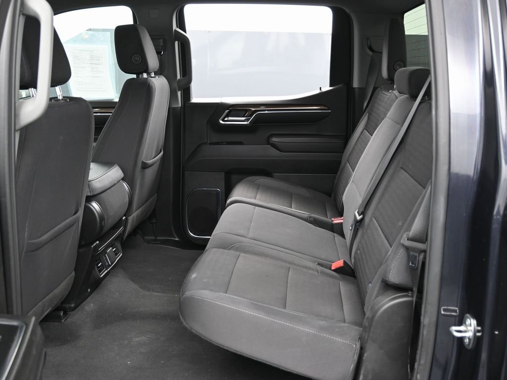 Used 2024 Chevrolet Silverado 1500 LT image 32