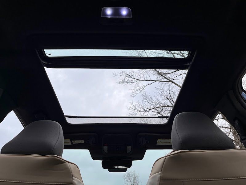 Used 2025 Subaru Forester Premium w/ Convenience Package #2 image 45