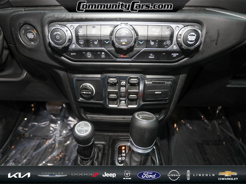 Used 2021 Jeep Gladiator Sport image 19