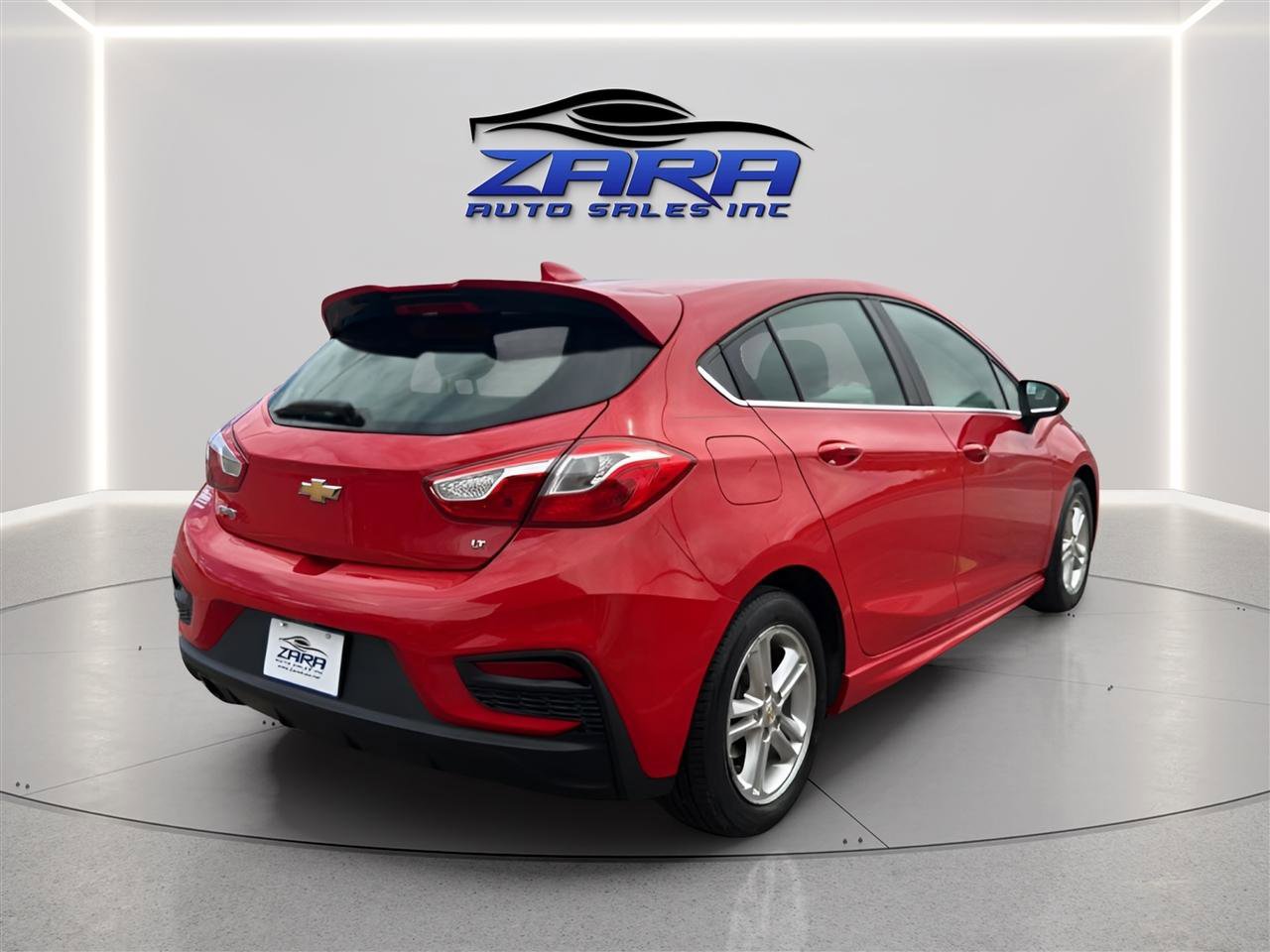 Used 2017 Chevrolet Cruze LT w/ Sun And Sound Package FWD image 6