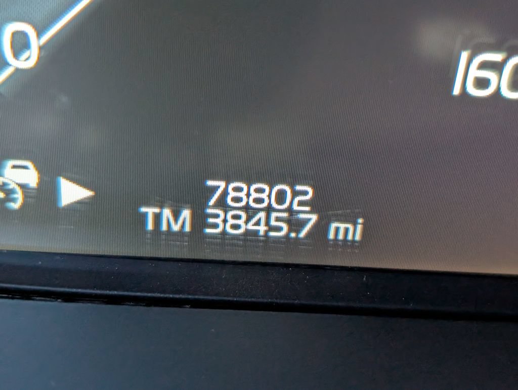 Used 2021 Volvo XC90 T6 Momentum w/ Climate Package AWD/4WD image 27