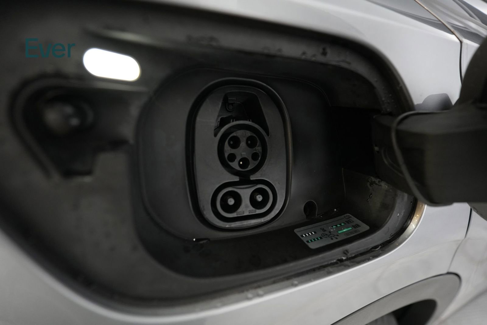 Used 2023 Volkswagen ID.4 Pro S image 10