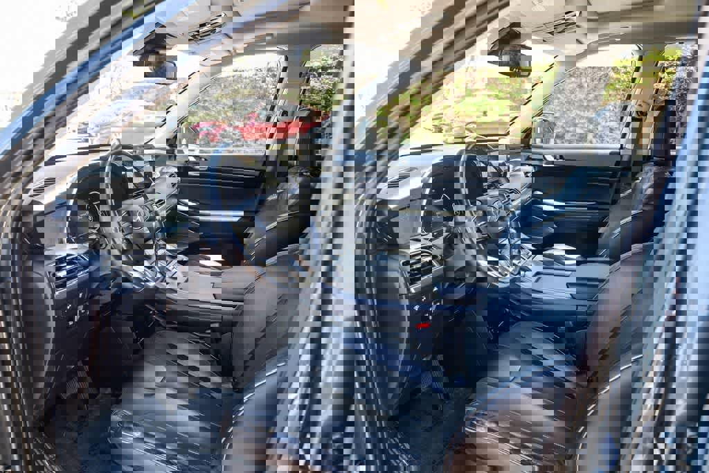 Used 2021 Hyundai Palisade Limited w/ Cargo Package image 16