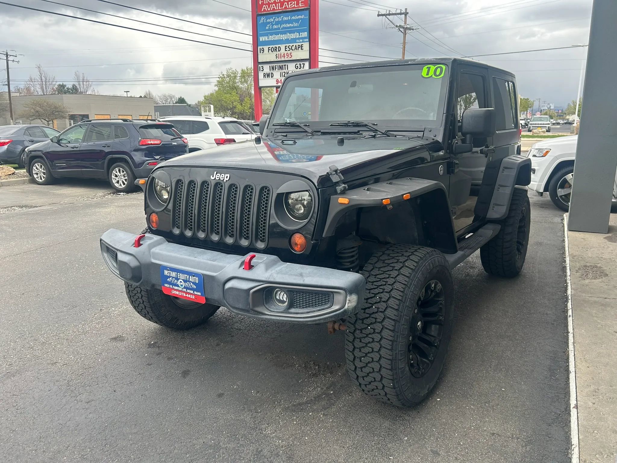 Used 2010 Jeep Wrangler Sahara w/ Trailer Tow Group AWD/4WD image 27