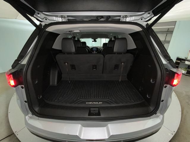 Used 2019 Chevrolet Traverse Premier w/ Driver Confidence II Package FWD image 24