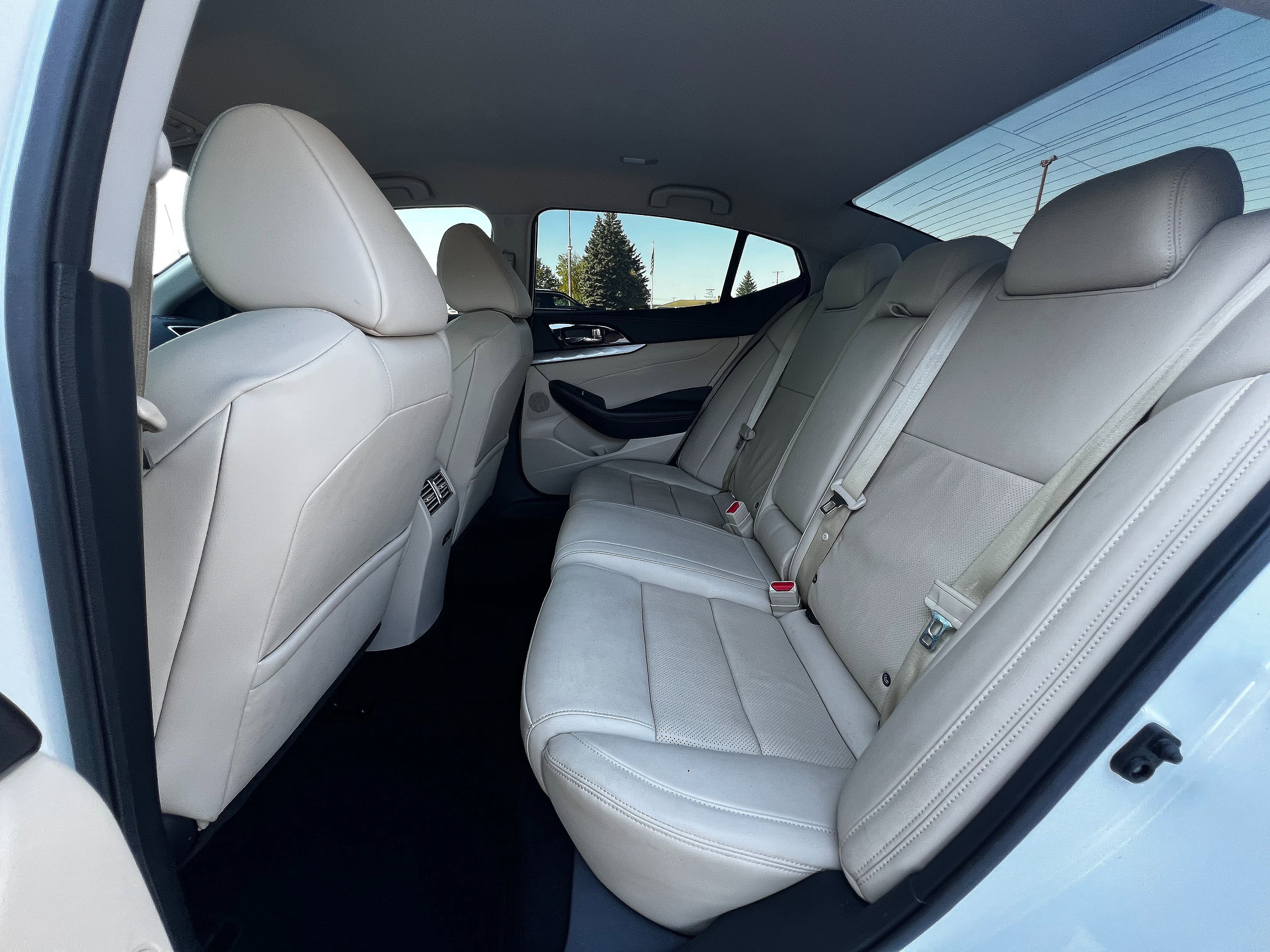 Used 2020 Nissan Maxima 3.5 SV w/ Floor Mat Group image 28