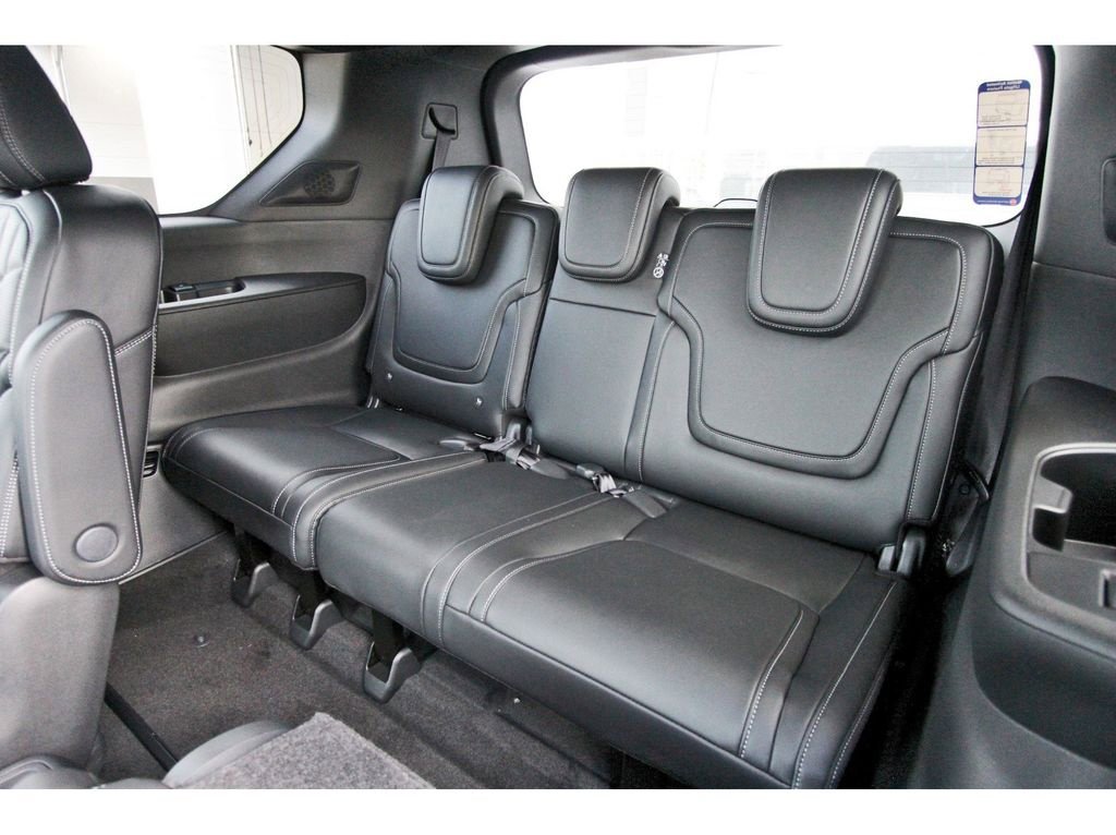 New 2026 Nissan Armada PRO-4X AWD/4WD image 11