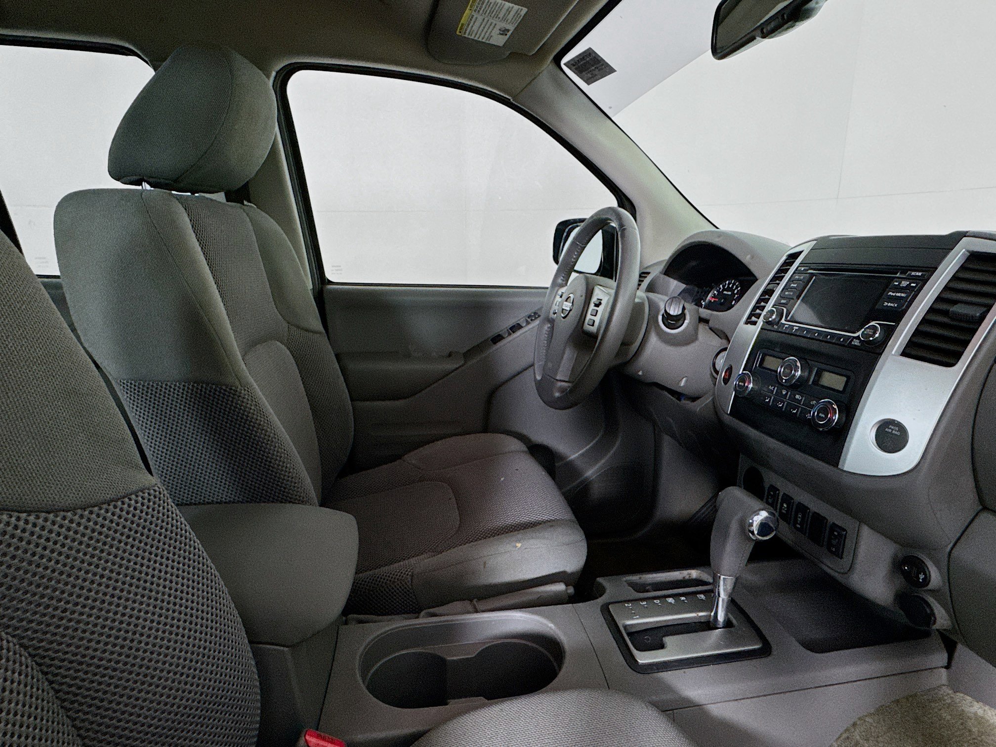 Used 2018 Nissan Frontier SV w/ Value Truck Package RWD image 27