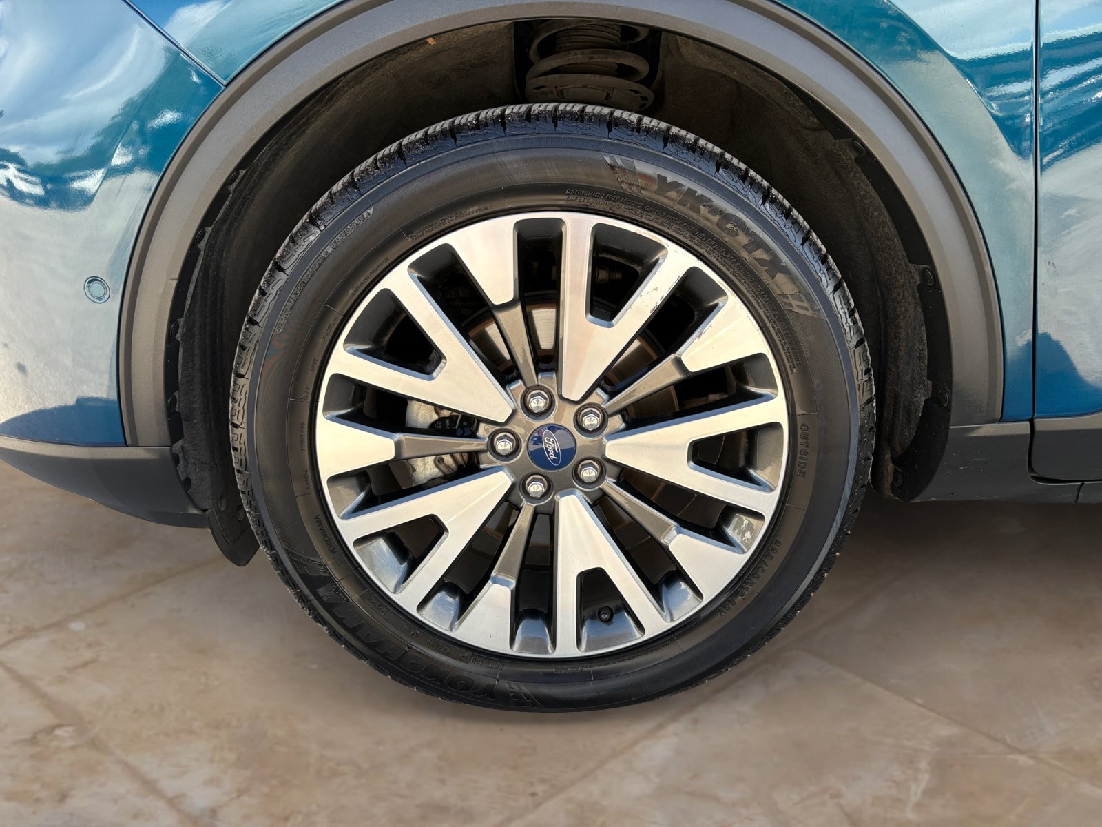 Used 2020 Ford Escape Titanium AWD/4WD image 27