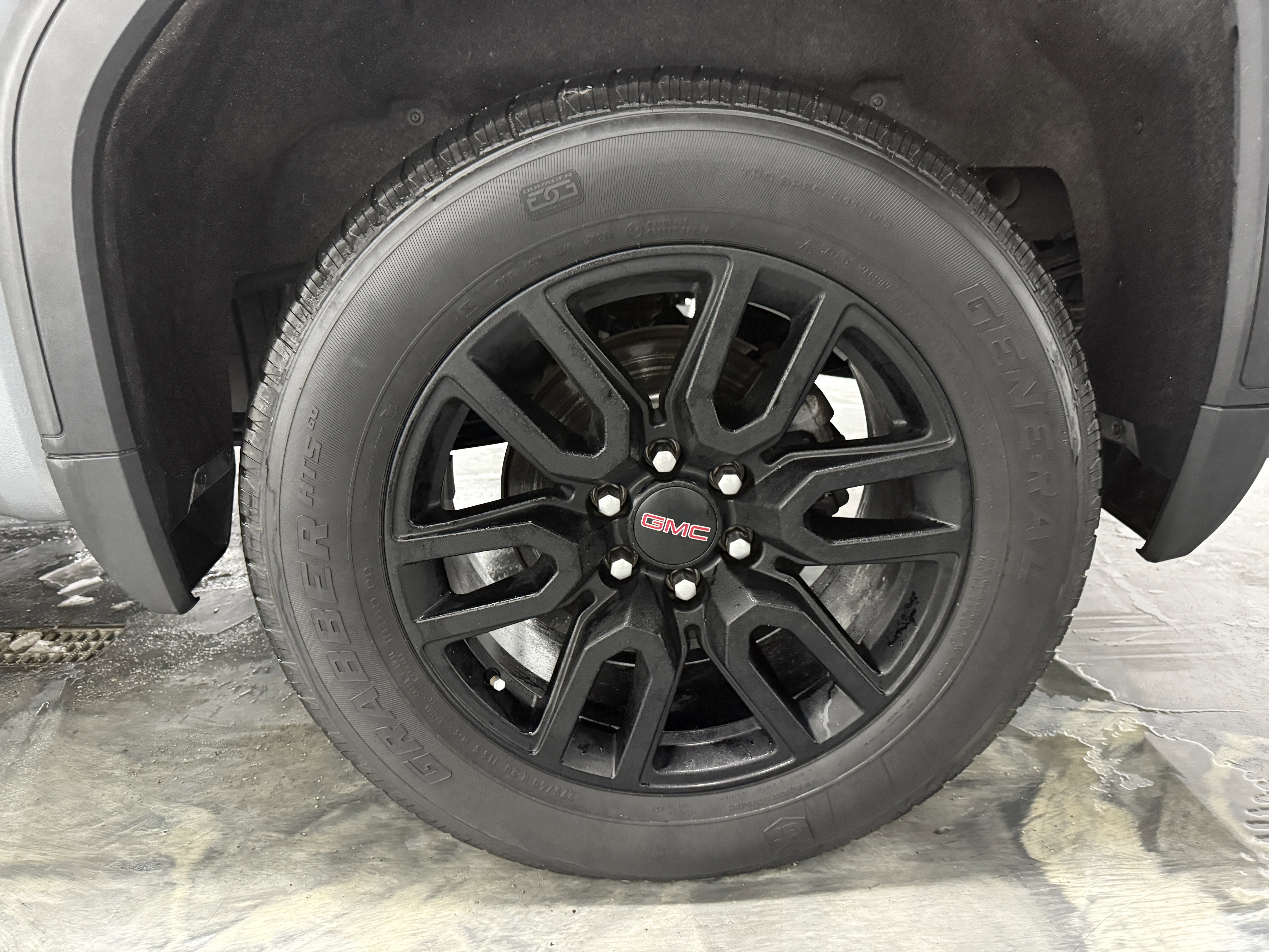 Used 2021 GMC Sierra 1500 Elevation w/ Preferred Package image 17