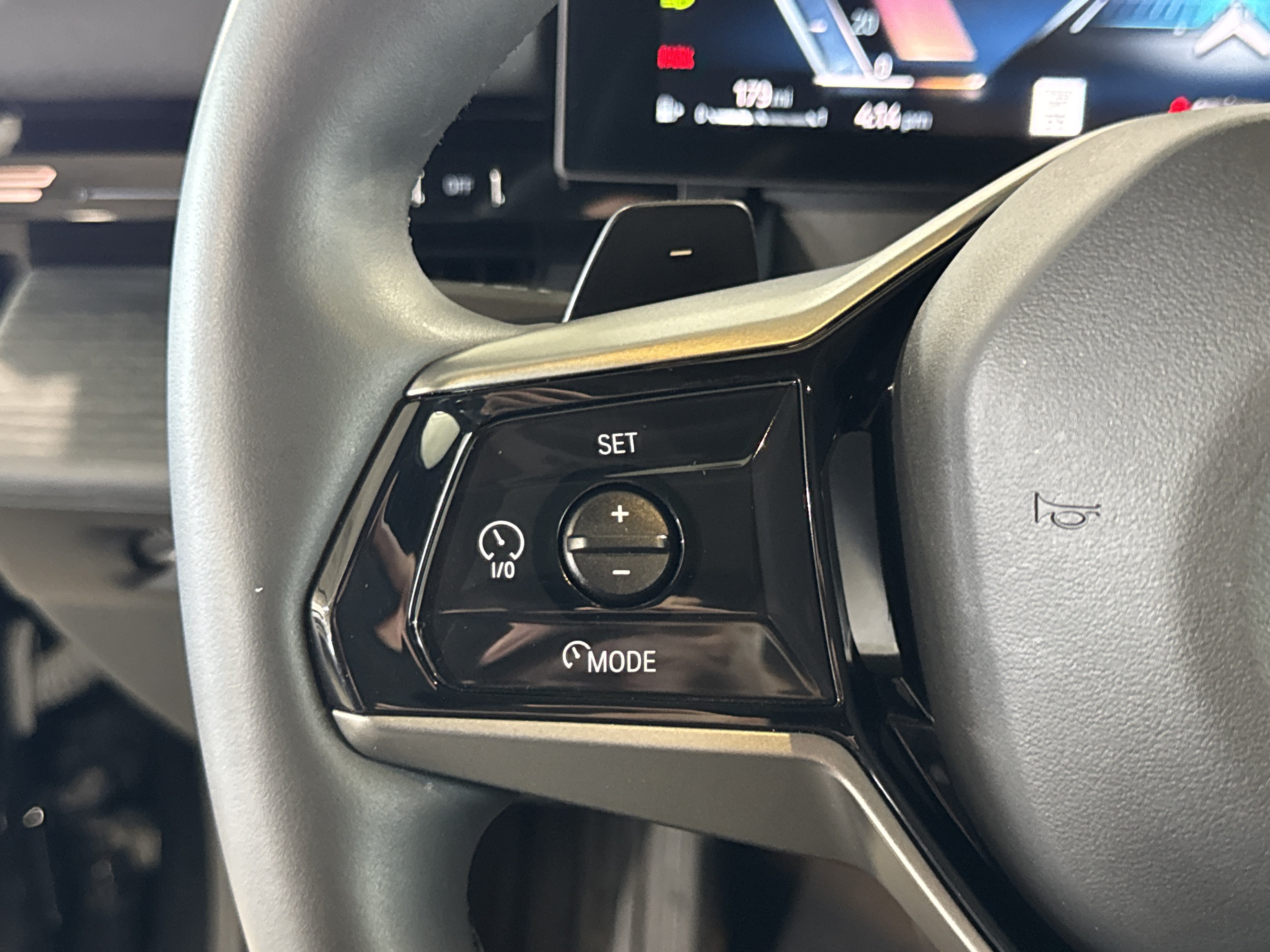 Certified 2025 BMW 530i xDrive AWD/4WD image 21