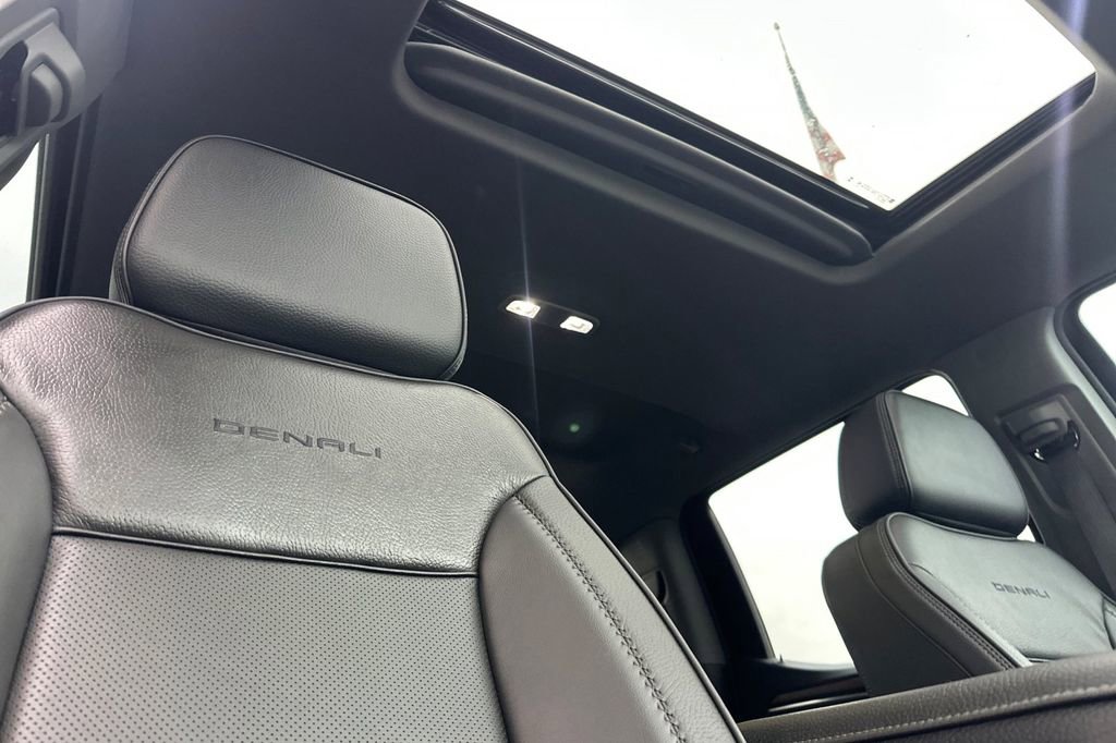 Used 2025 GMC Sierra 1500 Denali image 16