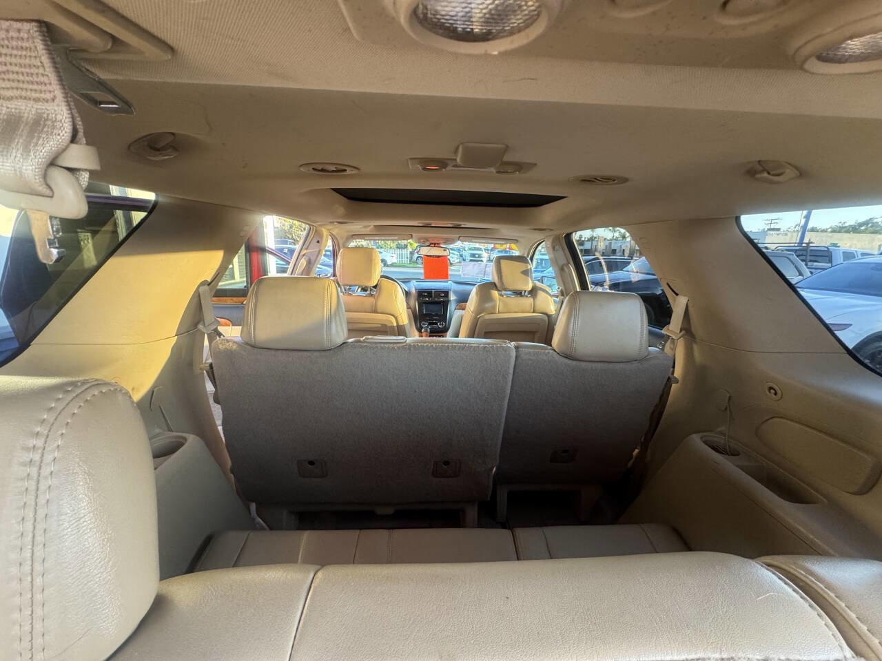 Used 2008 Saturn Outlook XR w/ Luxury Package image 15