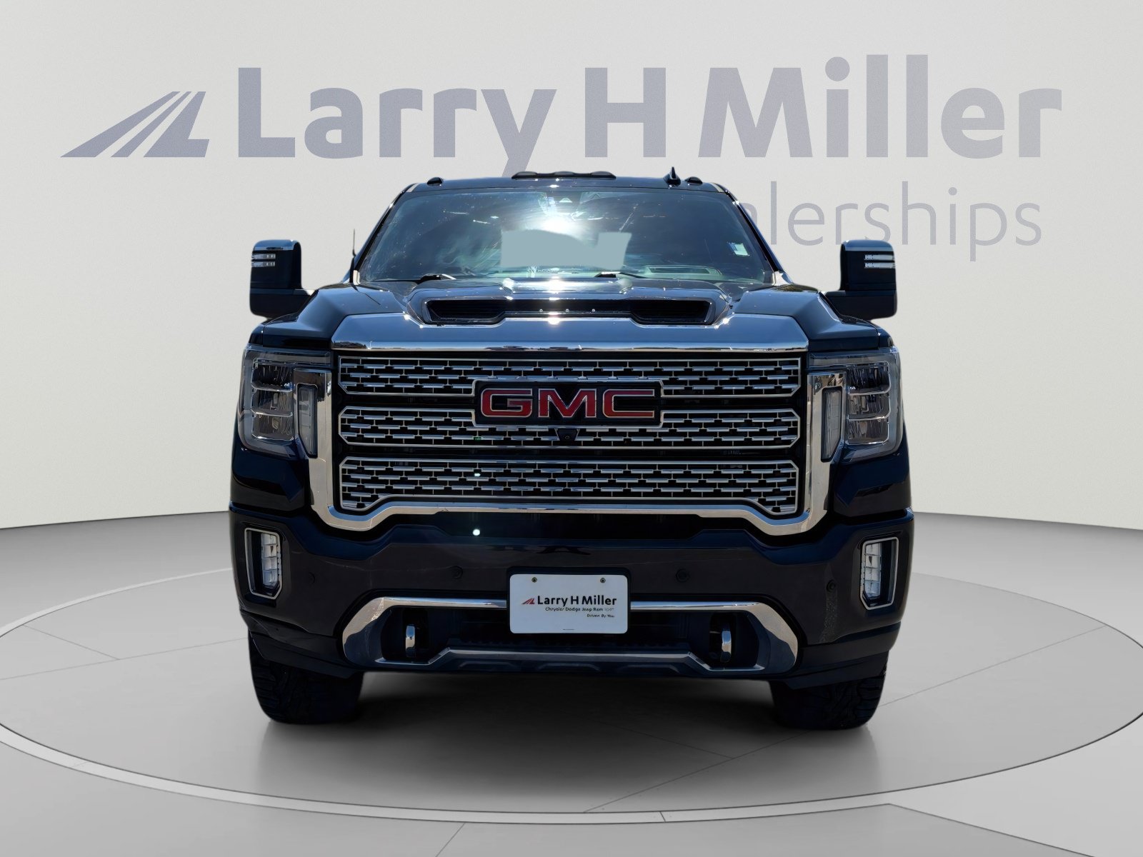 Used 2021 GMC Sierra 2500 Denali w/ Denali Black Diamond Edition AWD/4WD image 9