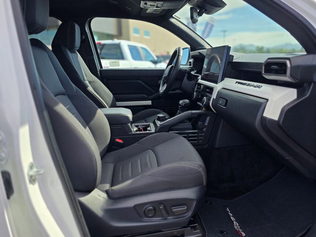 Used 2024 Toyota Tacoma TRD Sport w/ TRD Sport Upgrade Package image 10