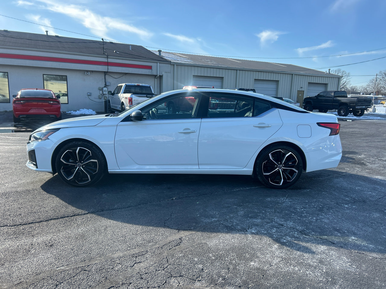 Used 2024 Nissan Altima 2.5 SR image 7