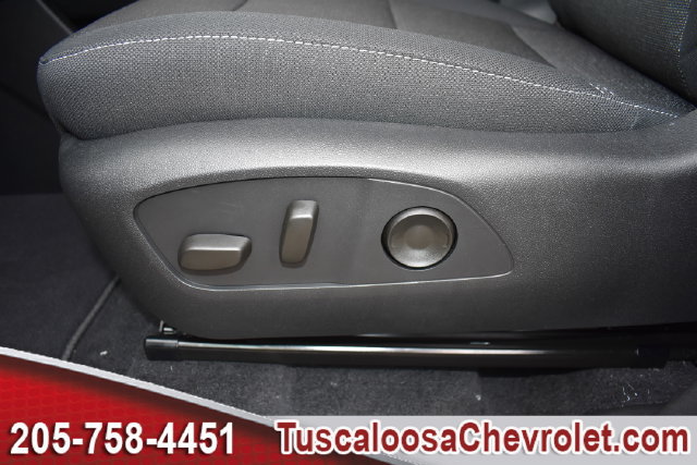 New 2027 Chevrolet Traverse LT FWD image 17