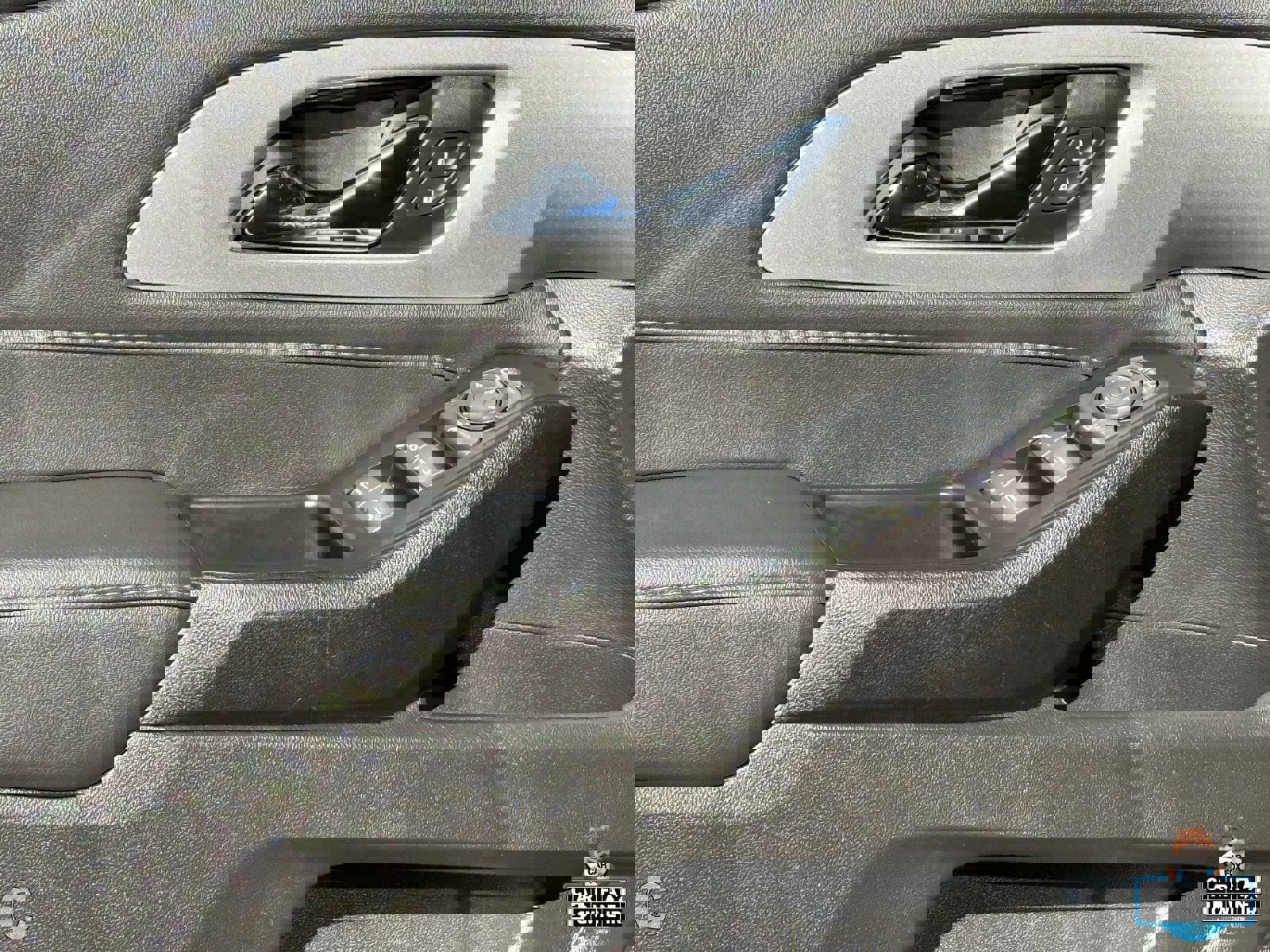 Certified 2023 Chevrolet Traverse LT image 17