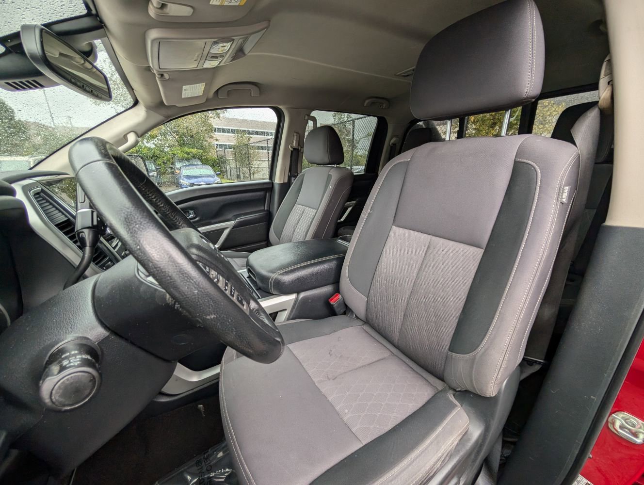 Used 2020 Nissan Titan SV w/ SV Convenience Package image 15