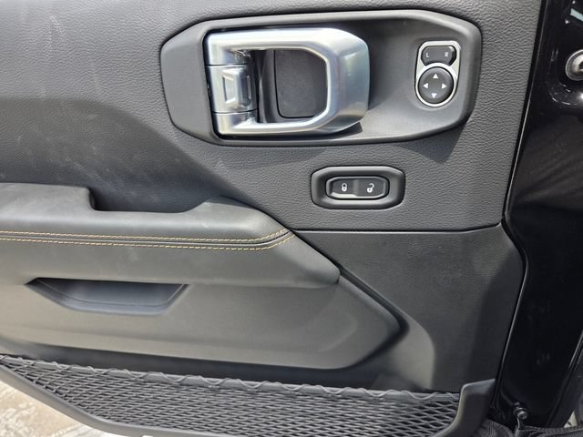 New 2026 Jeep Wrangler Unlimited Sahara AWD/4WD image 30