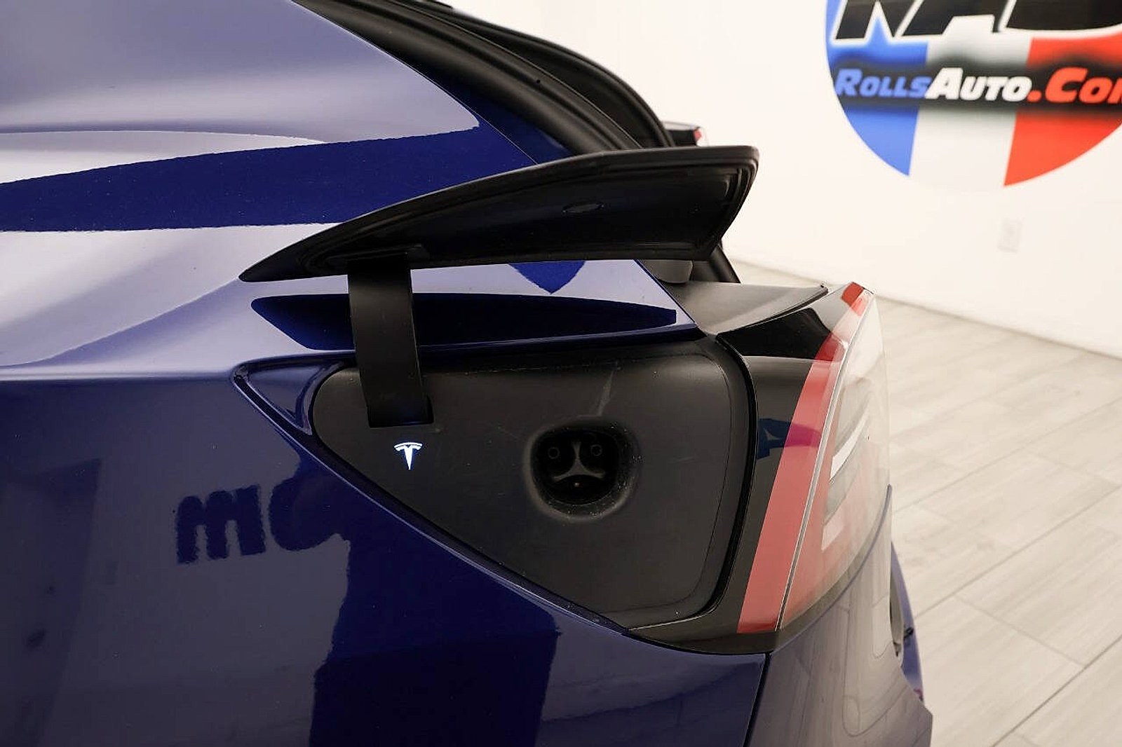Used 2022 Tesla Model Y Long Range AWD/4WD image 31