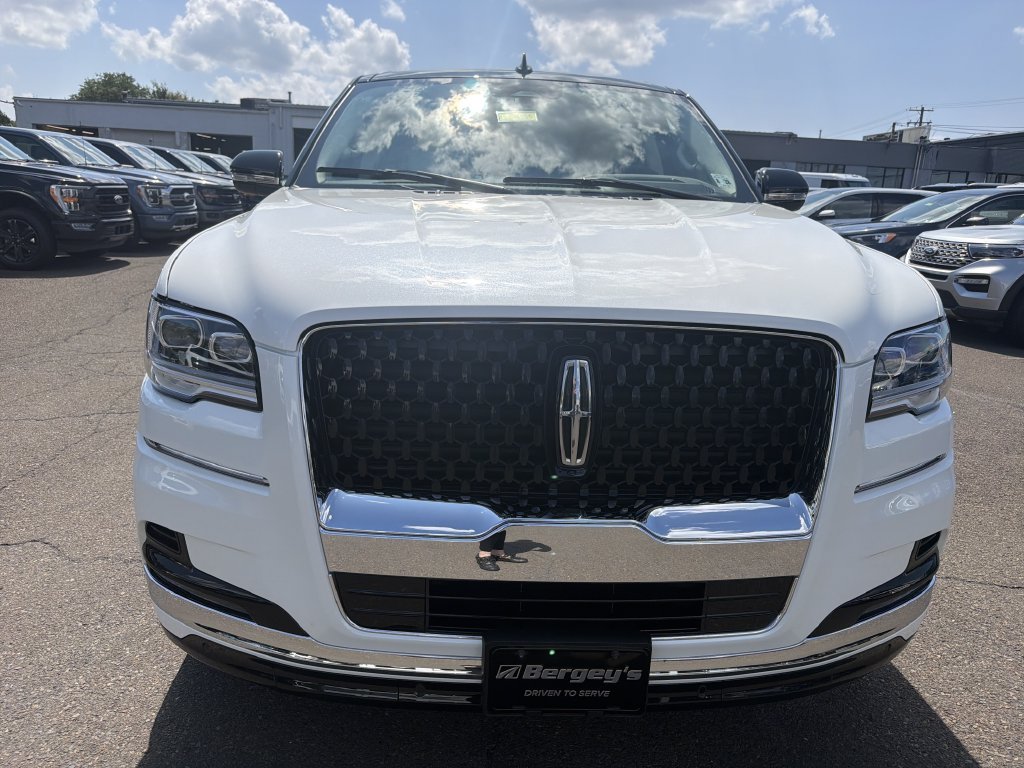 Certified 2023 Lincoln Navigator Black Label AWD/4WD image 9