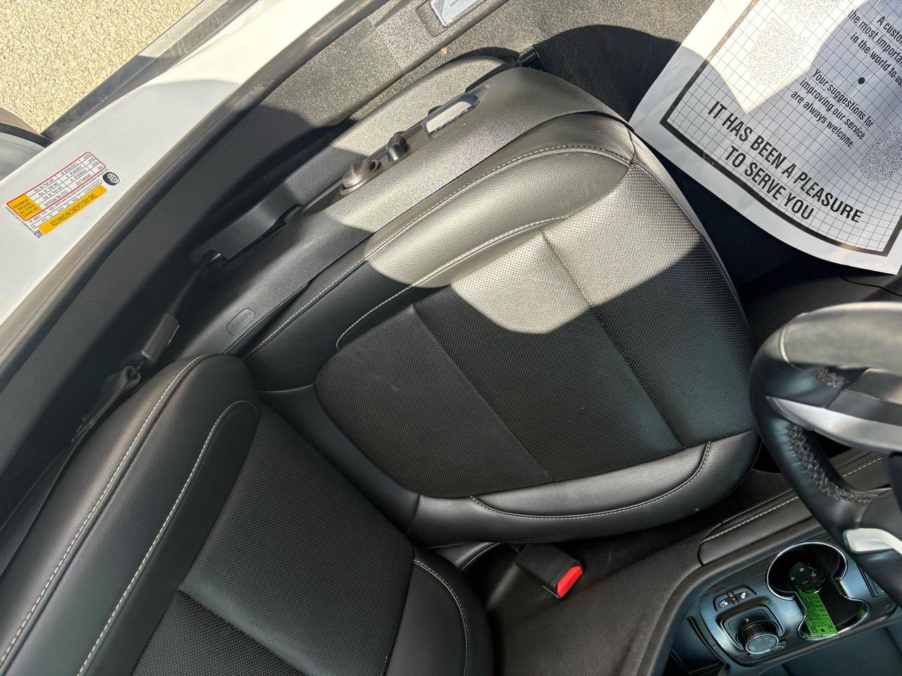 Used 2023 GMC Acadia SLT w/ Technology Package image 17