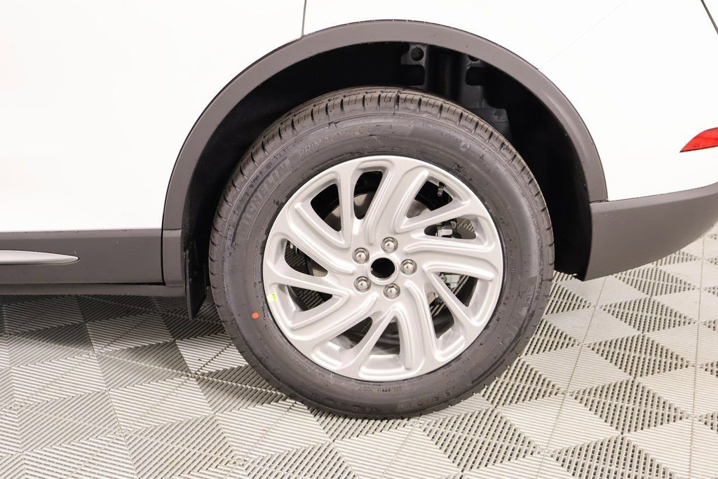 New 2026 Lincoln Corsair Premiere FWD image 19