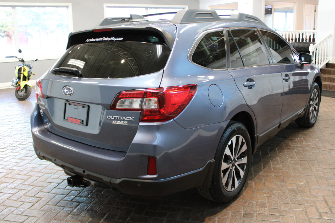 Used 2017 Subaru Outback 2.5i Limited image 7