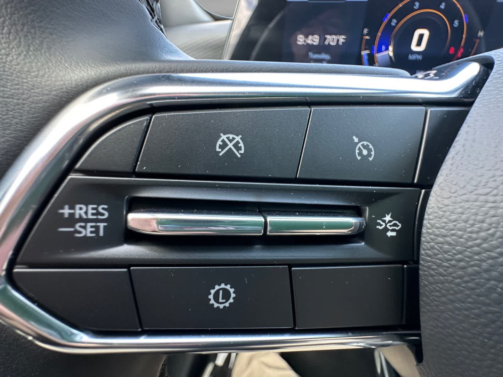 Used 2026 Chevrolet Equinox LT FWD image 25