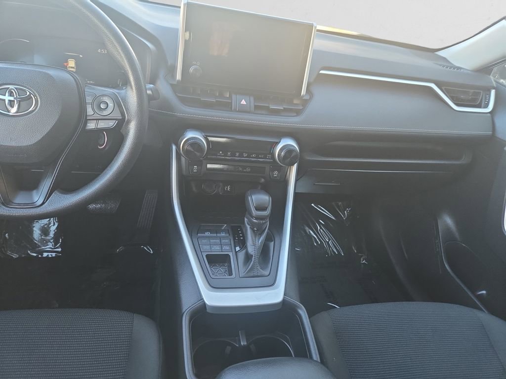 Used 2024 Toyota RAV4 LE image 12
