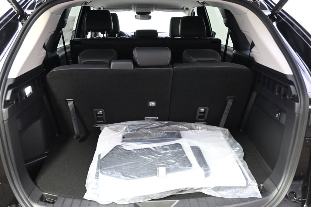 New 2026 MAZDA CX-90 3.3 Turbo w/ Select Package image 19