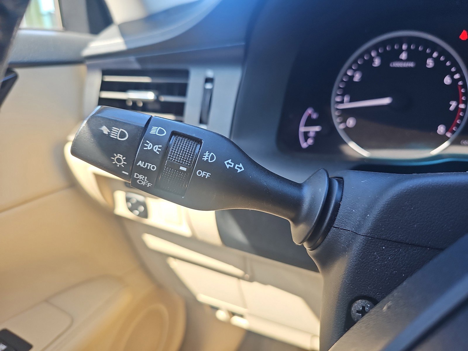 Used 2015 Lexus ES 350 image 19