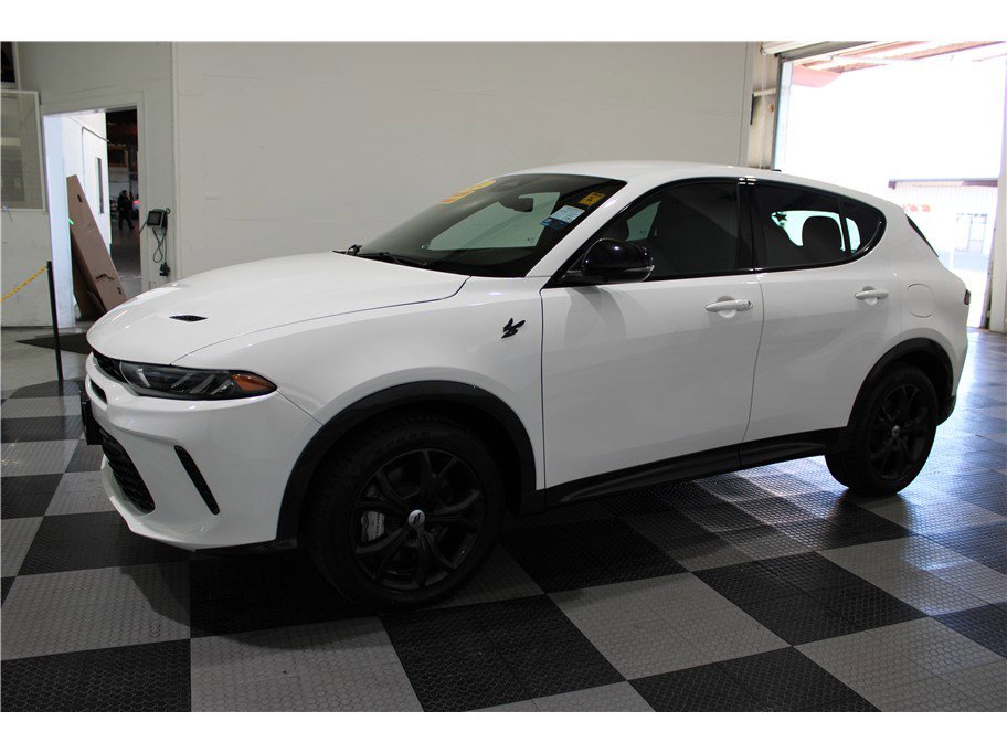 Used 2024 Dodge Hornet R/T w/ R/T Blacktop Package image 13