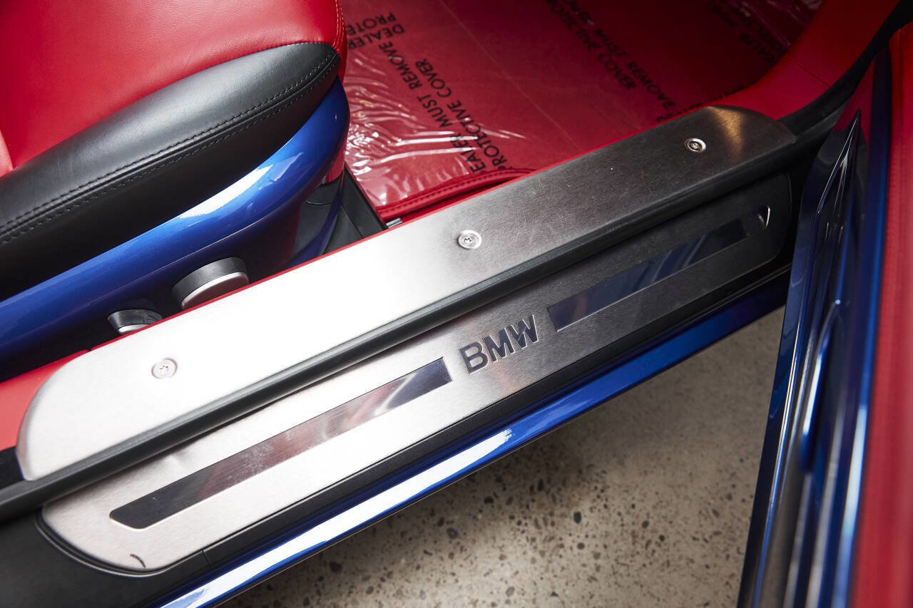 Used 2002 BMW Z8 image 74