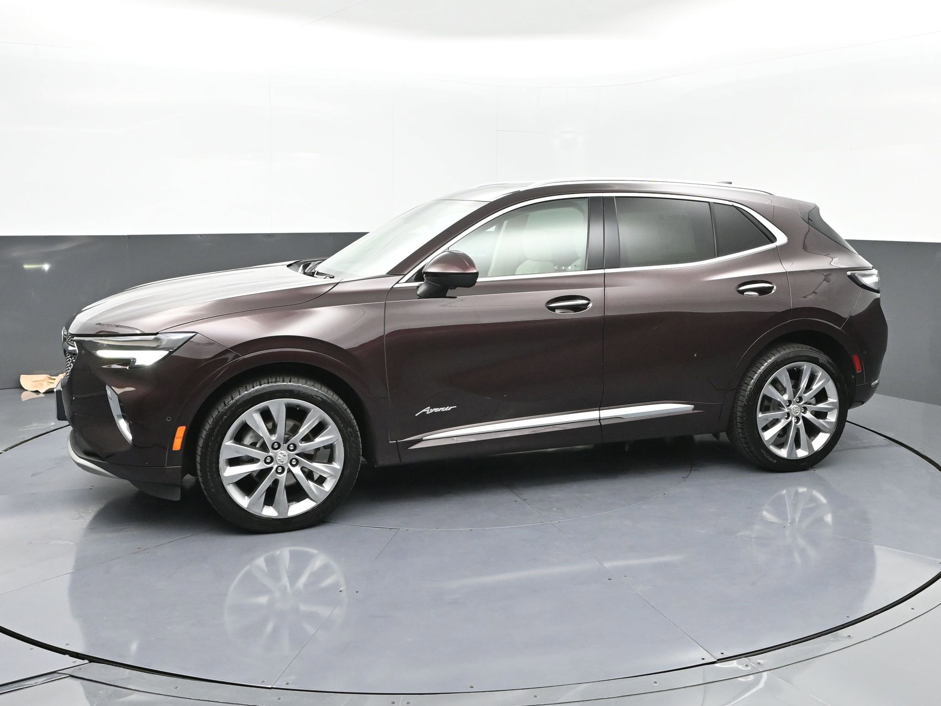 Used 2023 Buick Envision Avenir image 30