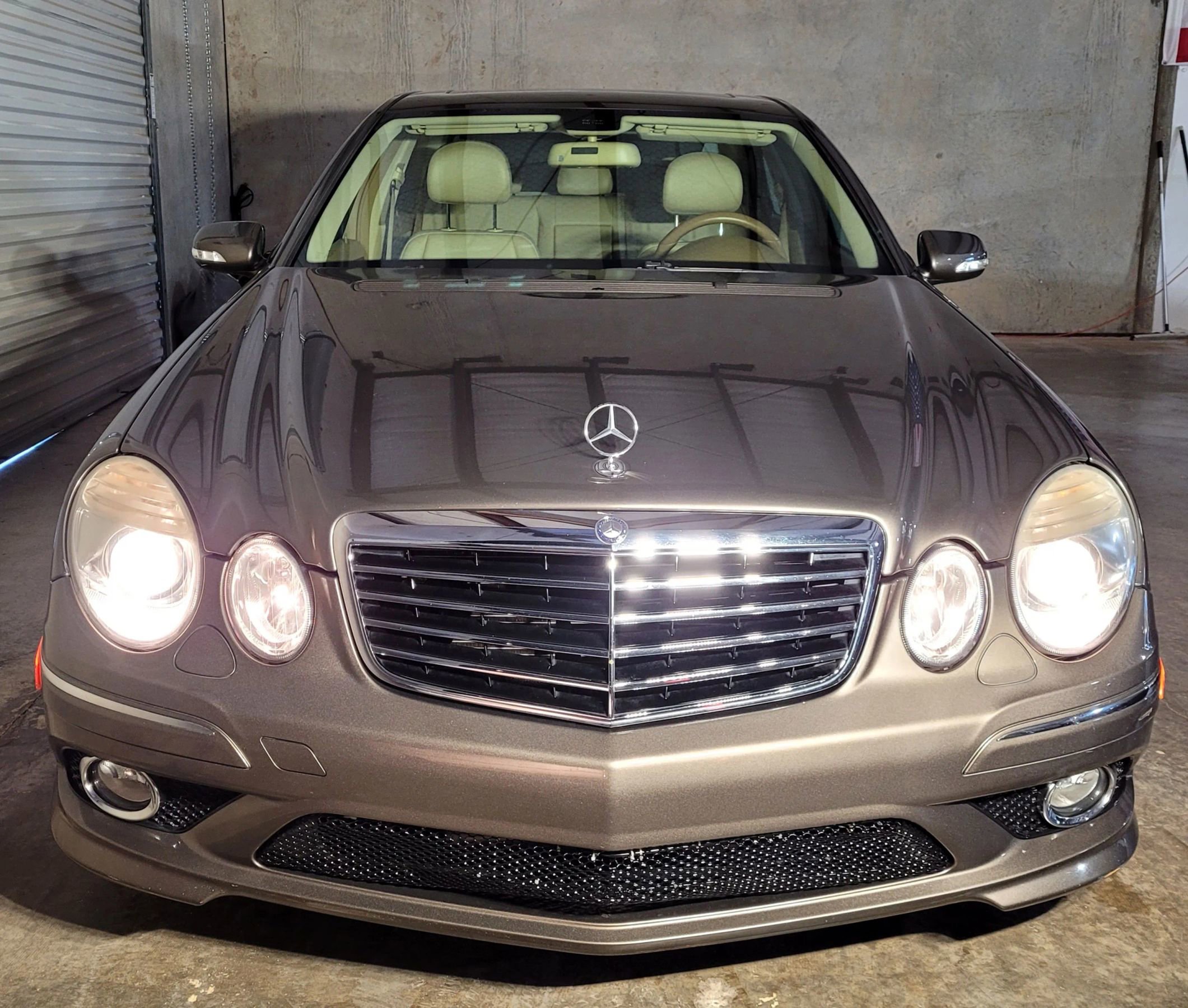Used 2009 Mercedes-Benz E 350 Sedan image 2