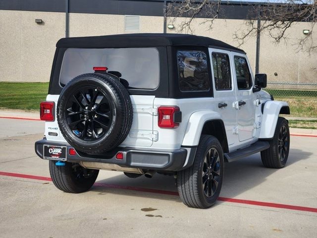Used 2023 Jeep Wrangler Unlimited Sahara w/ Cold Weather Group image 15