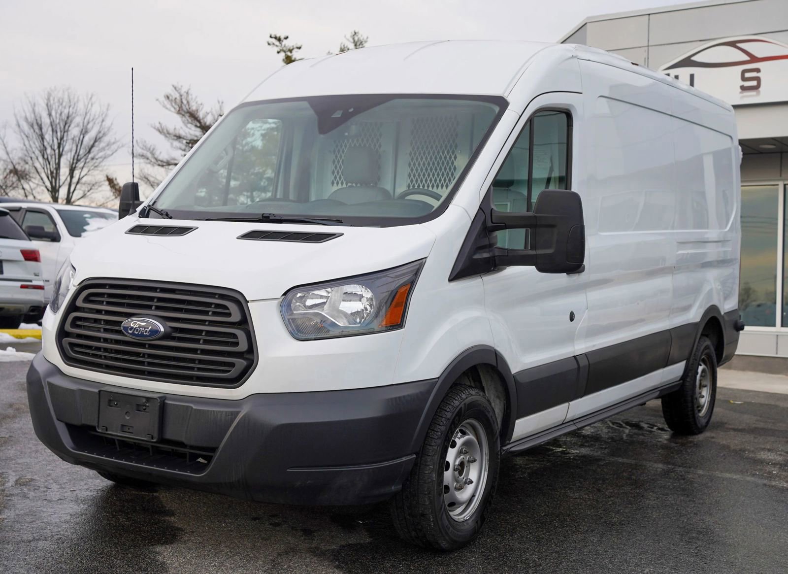Used 2018 Ford Transit 350 148 Medium Roof image 1