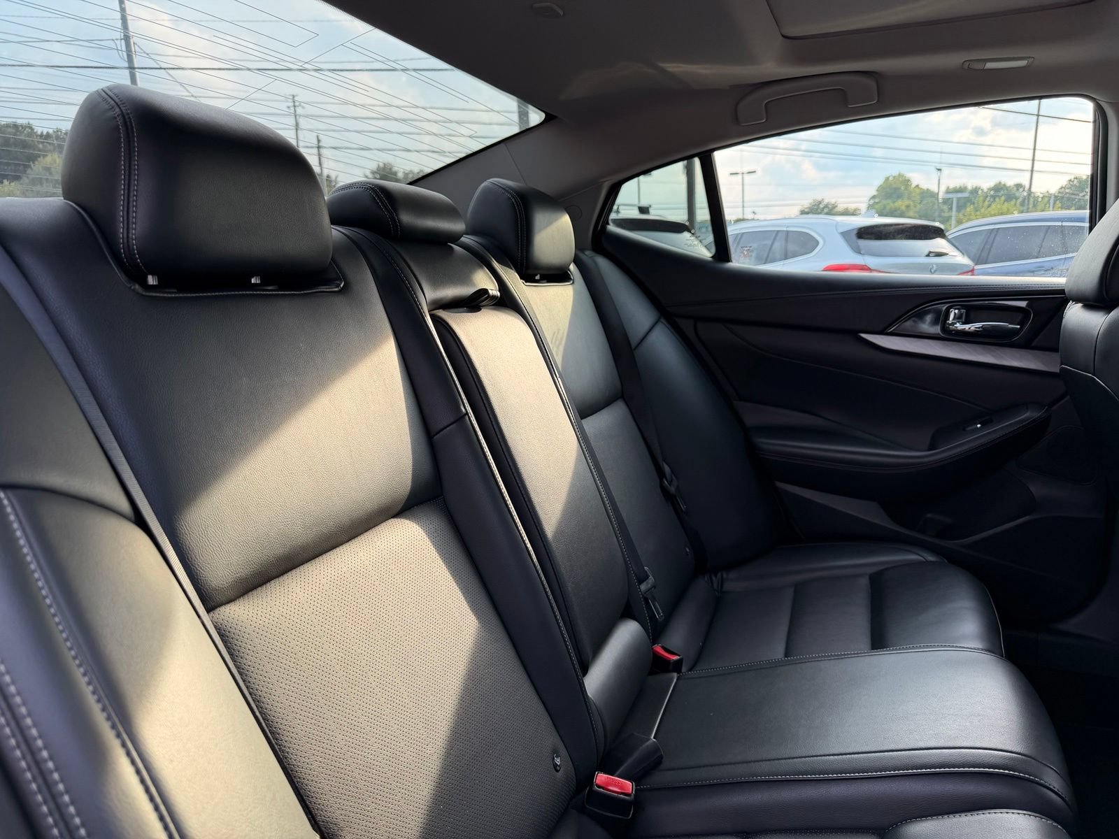 Used 2017 Nissan Maxima 3.5 SL FWD image 32