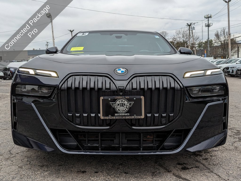 Used 2023 BMW 760i xDrive AWD/4WD image 5
